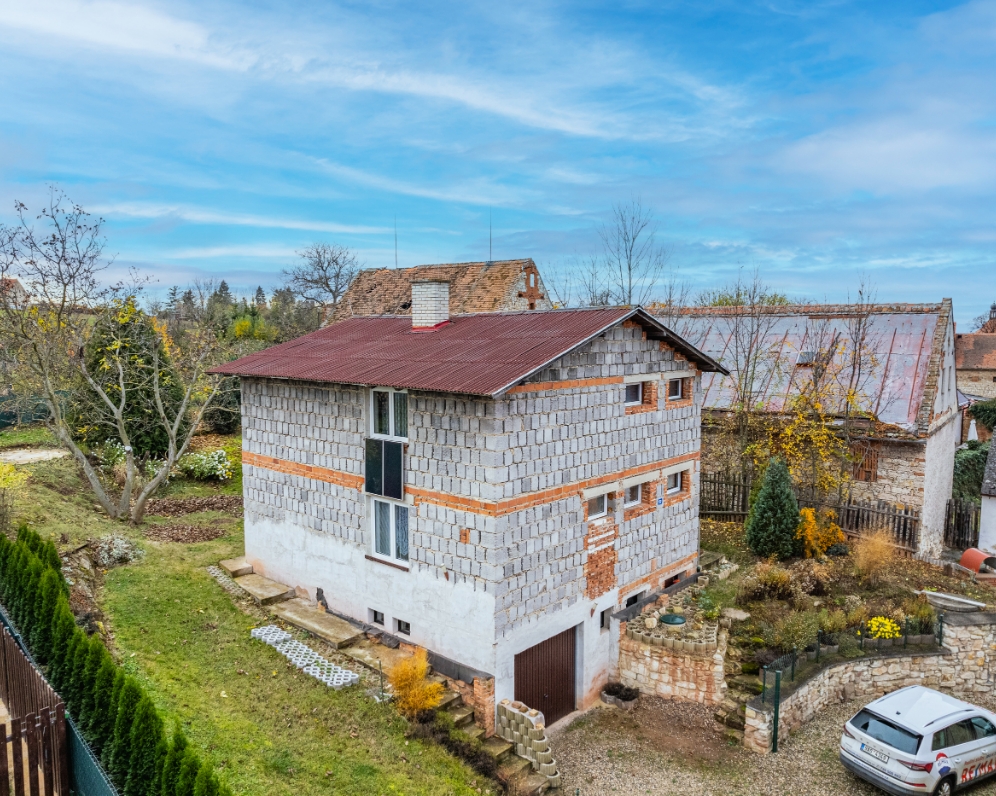 Rodinný dům - Želeč / Měcholupy