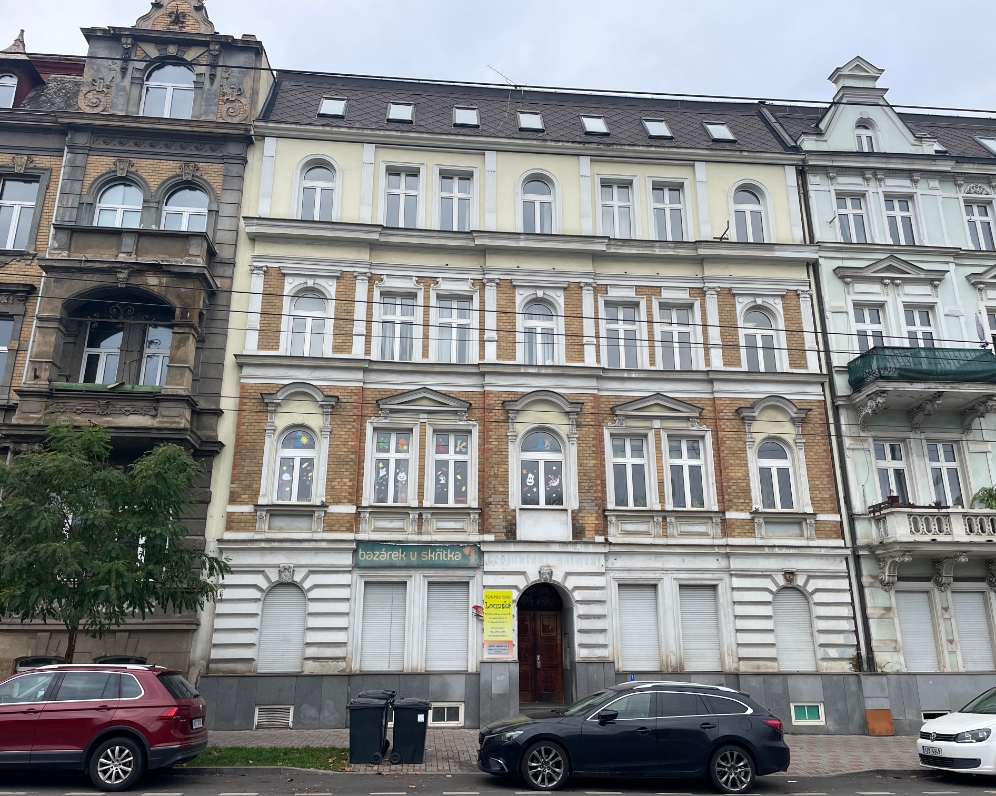 Byt 3+1 - Teplice, Lounská