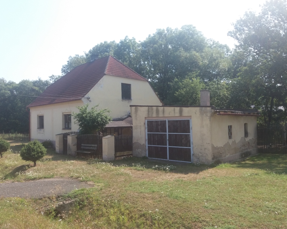 Rodinný dům - Střezov, Březno u Chomutova